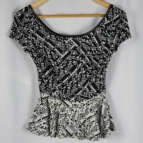 Black Off White Patterned Empire Tee Pleather Hem - Picture 5 of 9